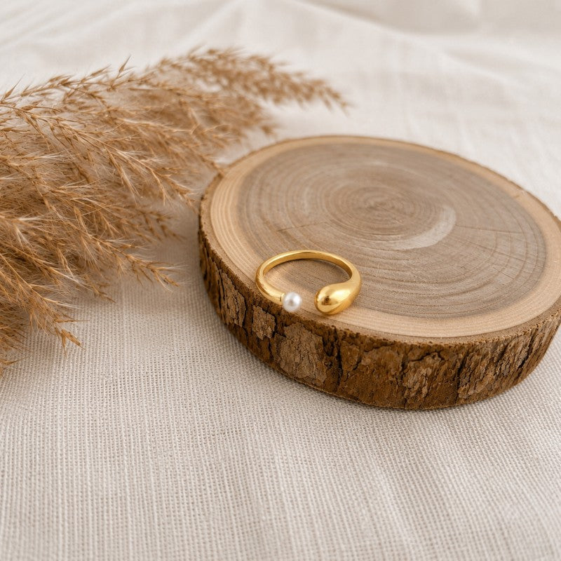 Pierścionek stal szlachetna platerowana 14k złotem, regulowany, KROPLA, PERŁA PST1063